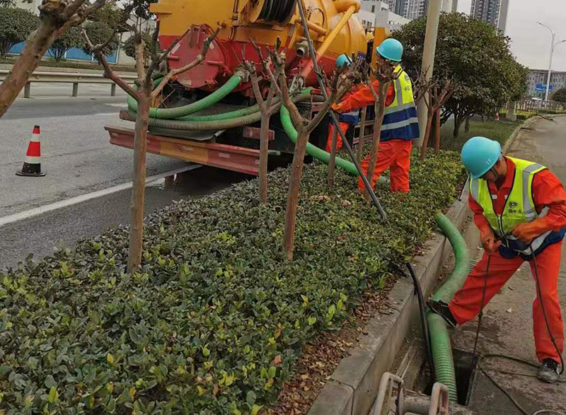 绥芬河市政管道清淤